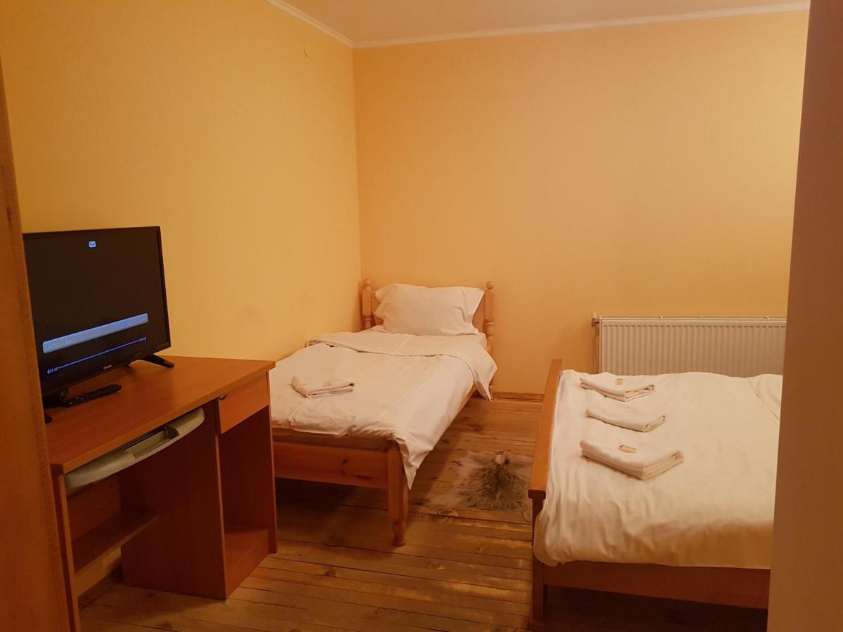Osenovlag Chiflik Nenkovi Family Hotel מראה חיצוני תמונה